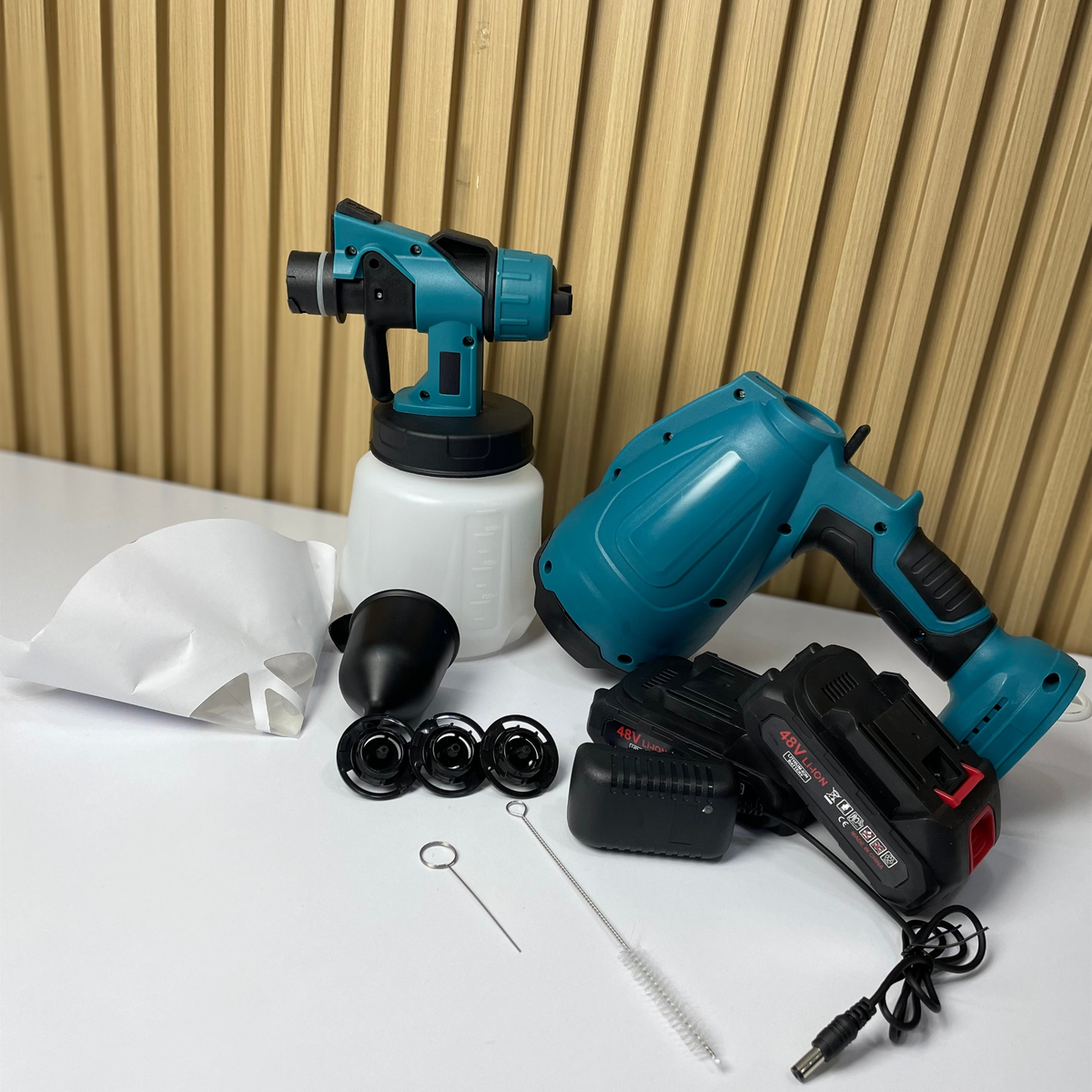 Pistola de Pintura Inalámbrica – Uso Doméstico