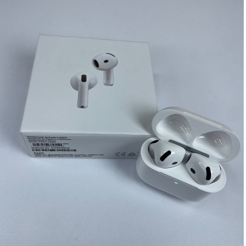 Audífonos Inalámbricos Serie 4 Pro – Elegancia y Sonido Envolvente